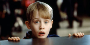 Imagem do post Macaulay Culkin, de Esqueceram de Mim, está irreconhecível aos 42 após vencer batalha contra as drogas