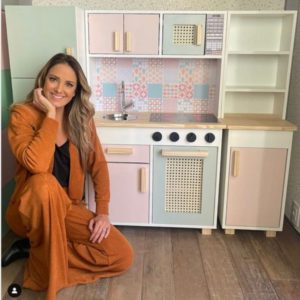 Ticiane Pinheiro mostra cozinha absurda que comprou para as filhas (Reprodução - Instagram)