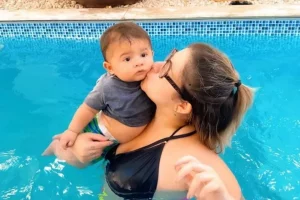 Marília Mendonça e seu filho, Léo (Reprodução)