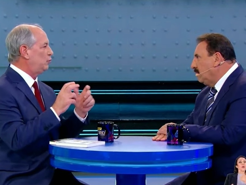 Ciro sendo entrevistado por Ratinho no SBT (Foto: Reprodução)