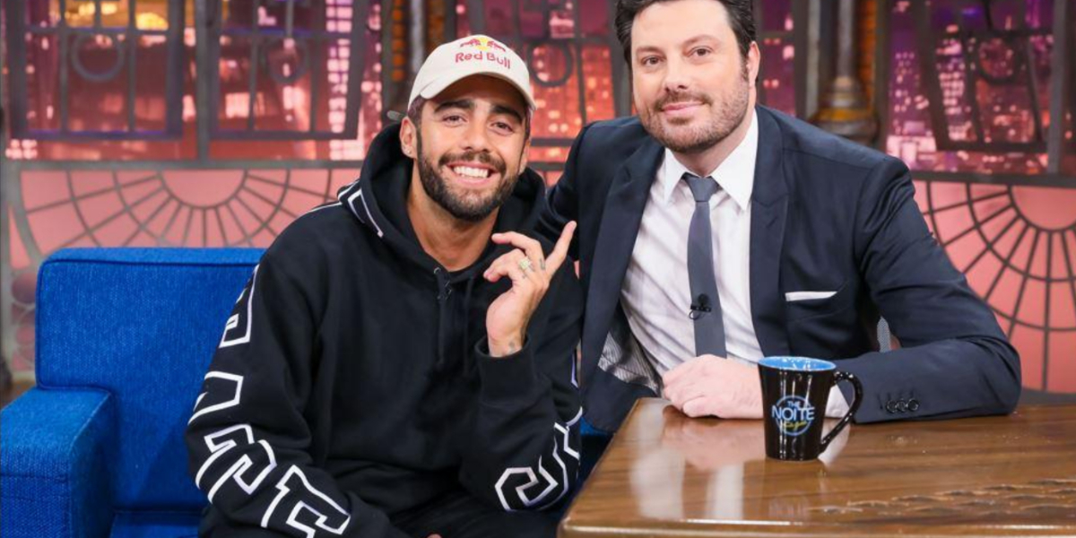 Danilo Gentili e Pedro Scooby no The Noite - Foto: Reprodução