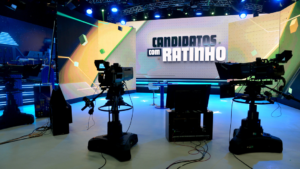 Candidatos com Ratinho (Foto: Francisco Cepeda/SBT)