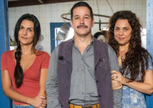 Tenório (Murilo Benício) usará Zefa (Paula Barbosa) para saber sobre a ex-mulher na novela Pantanal (Foto: Reprodução / Globo)