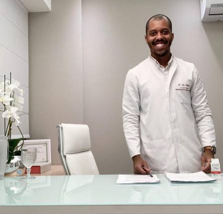 Igor Palhano é dentista (Foto: Reprodução)