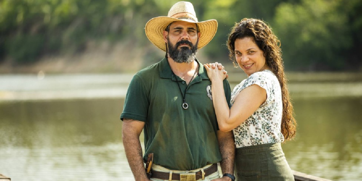 Maria Bruaca e Alcides em 'Pantanal, na Globo (Foto: Divulgação)