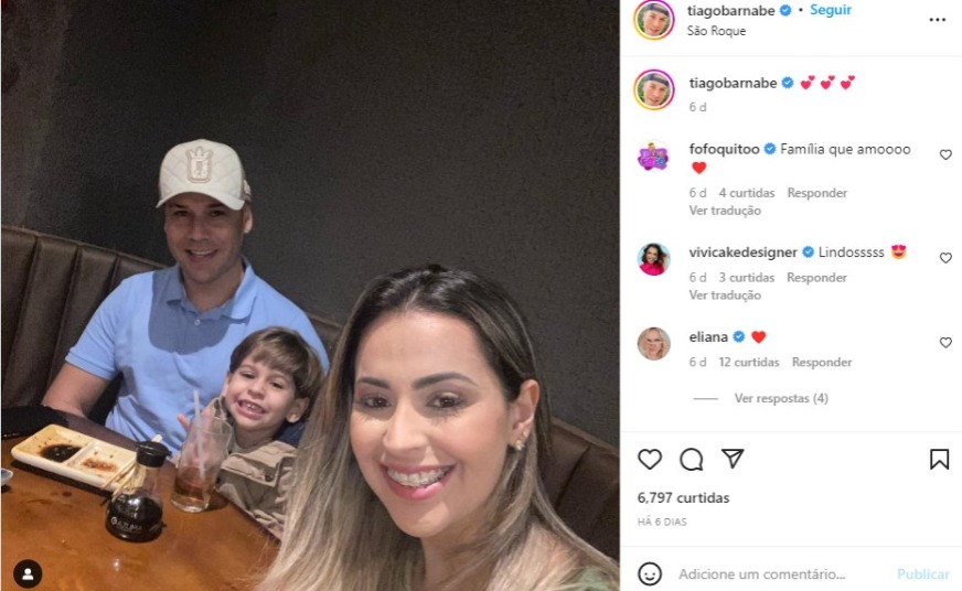 Tiago Barnabé e a família (Foto: Reprodução/Instagram)