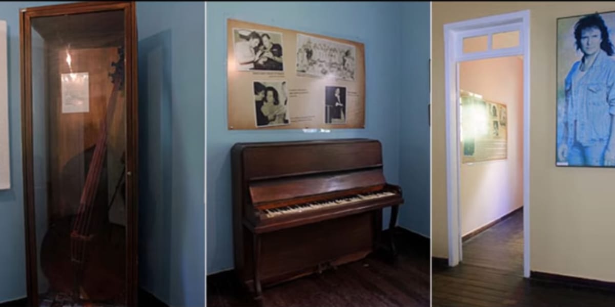 Piano antigo e fotos que contam a trajetória do cantor (Reprodução: Youtube)
