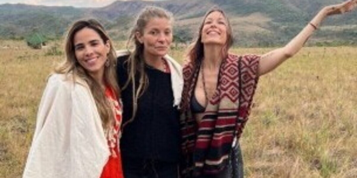 Wanessa Camargo com algumas amigas que conheceu durante o retiro (Foto Reprodução/Instagram)