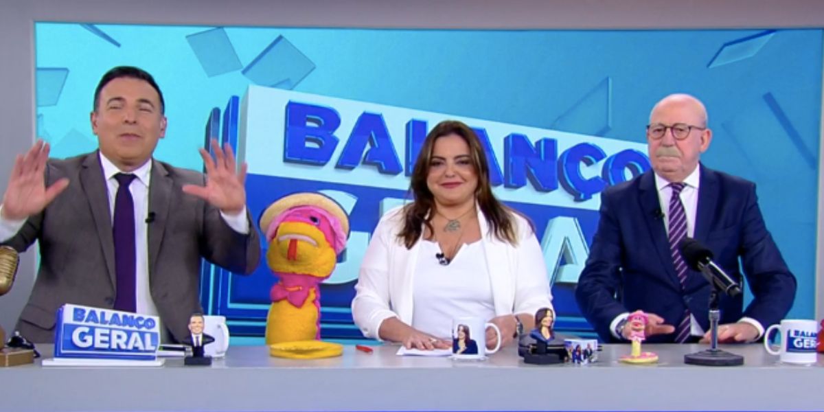 Reinaldo Gottino, Fabíola Reipert e Rodrigo Lombardi no Hora da Venenosa (Reprodução/ Record TV)