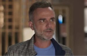 Gustavo (Marcelo Valle) em cena de Cara e Coragem; ricaço será preso após vazamento de vídeo (Foto: Reprodução / Globo / Montagem TV Foco)