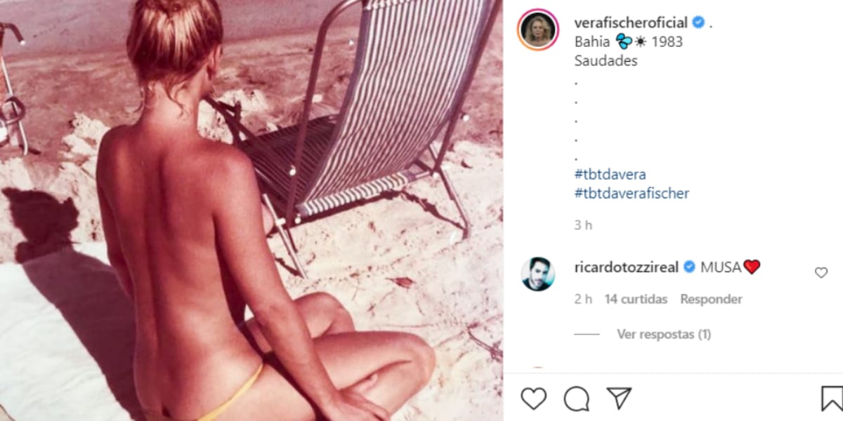 A atriz postou uma foto na praia com os seios à mostra (Reprodução: Instagram) 