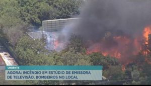 Helicóptero da Record flagrou um incêndio na Globo- Foto: Reprodução