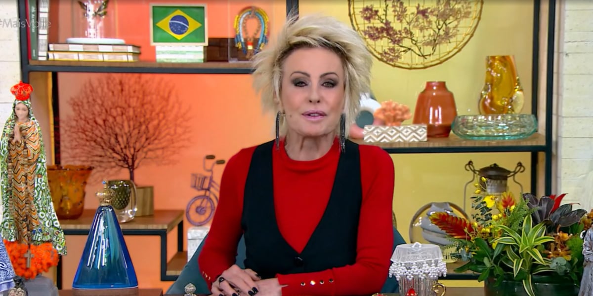 Ana Maria Braga causou impacto com gesto que fez durante entrevista (Foto: Reprodução/TV Globo)