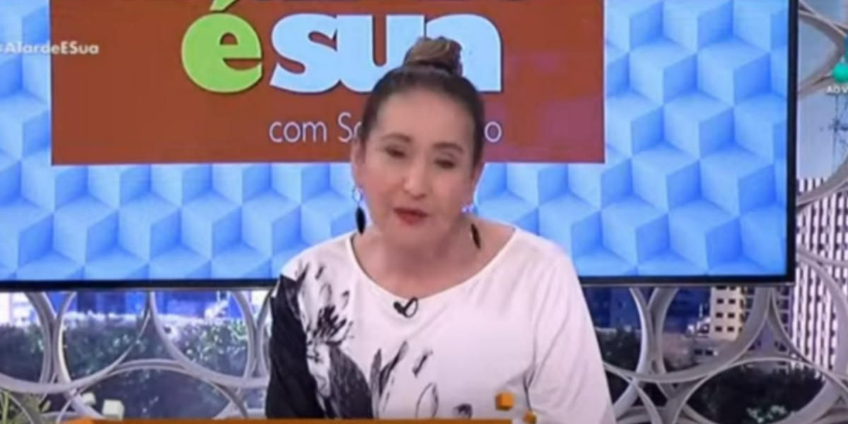 Sonia Abrão é uma das maiores referências da RedeTV (Foto: Reprodução/RedeTV!)