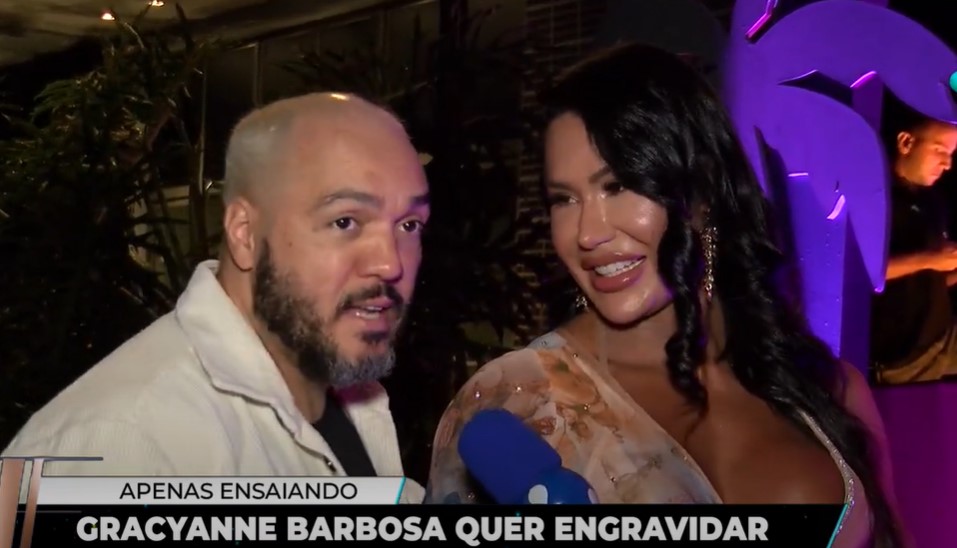 Gracyanne Barbosa e Belo falaram sobre uma futura gravidez ao TV Fama