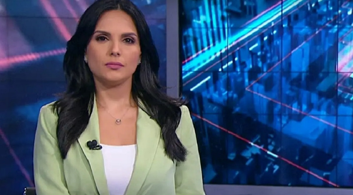 Márcia Dantas assumiu a bancada do SBT Brasil após a demissão de Rachel Sheherazade