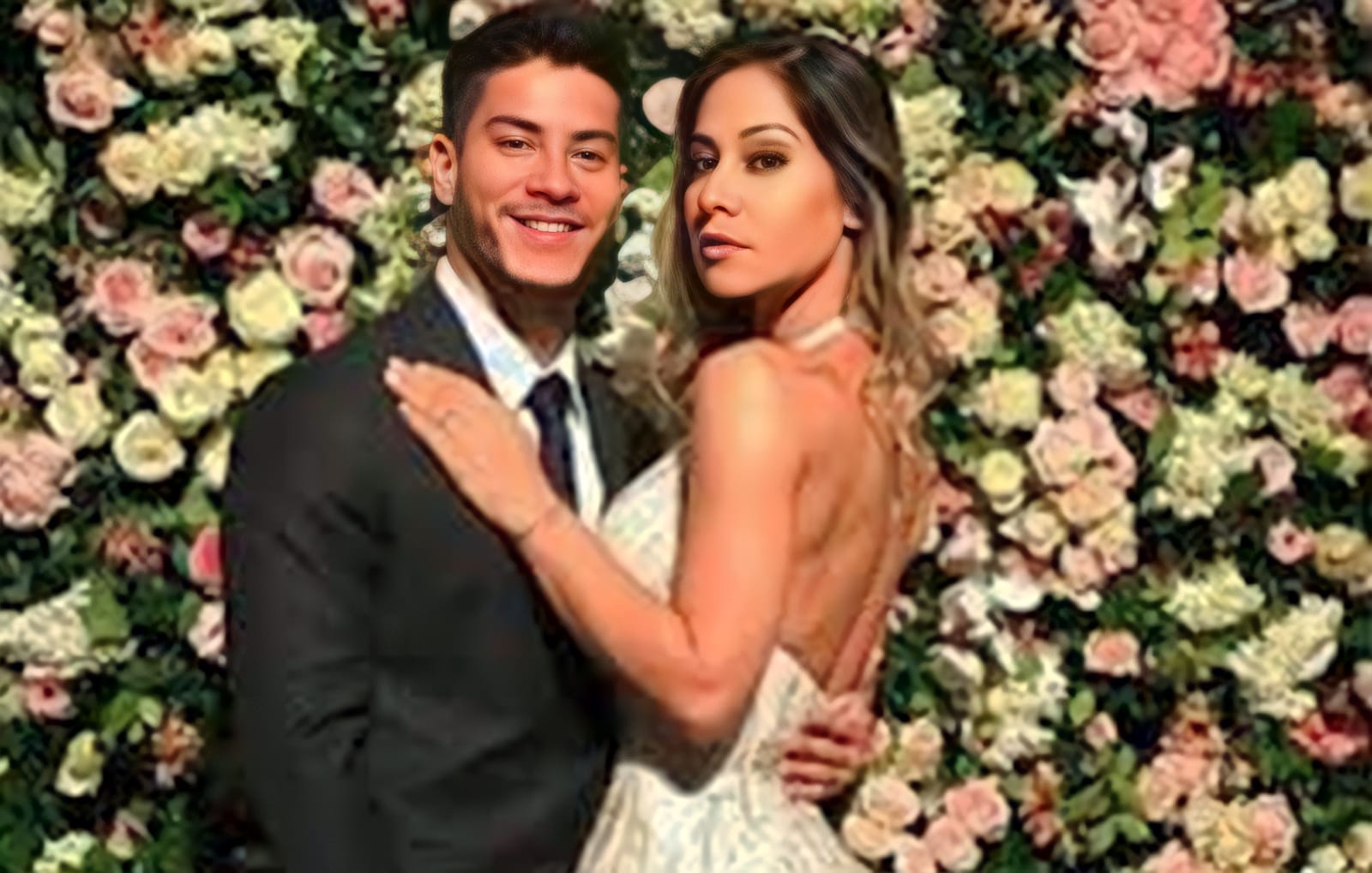 Foto do casamento de Fábio Porchat, com o look inaceitável da convidada, Maíra Cardi