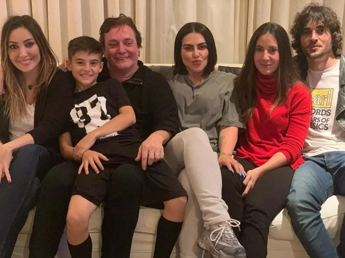 Fábio Jr. em rara publicação ao lado de seus cinco filhos (Foto: Reprodução/ Instagram)