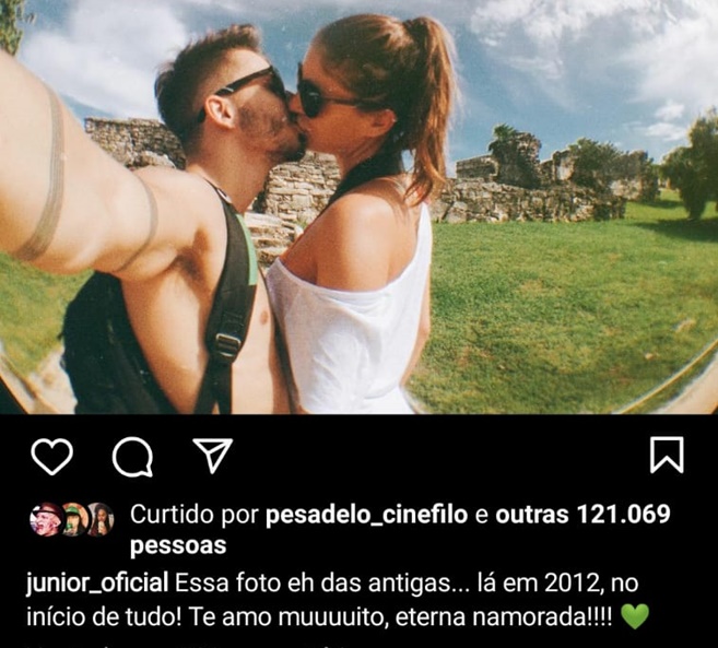 O irmão de Sandy mostrou foto do início de relação com sua esposa