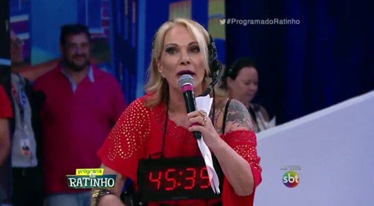 A diretora no Programa do Ratinho - Foto: Reprodução