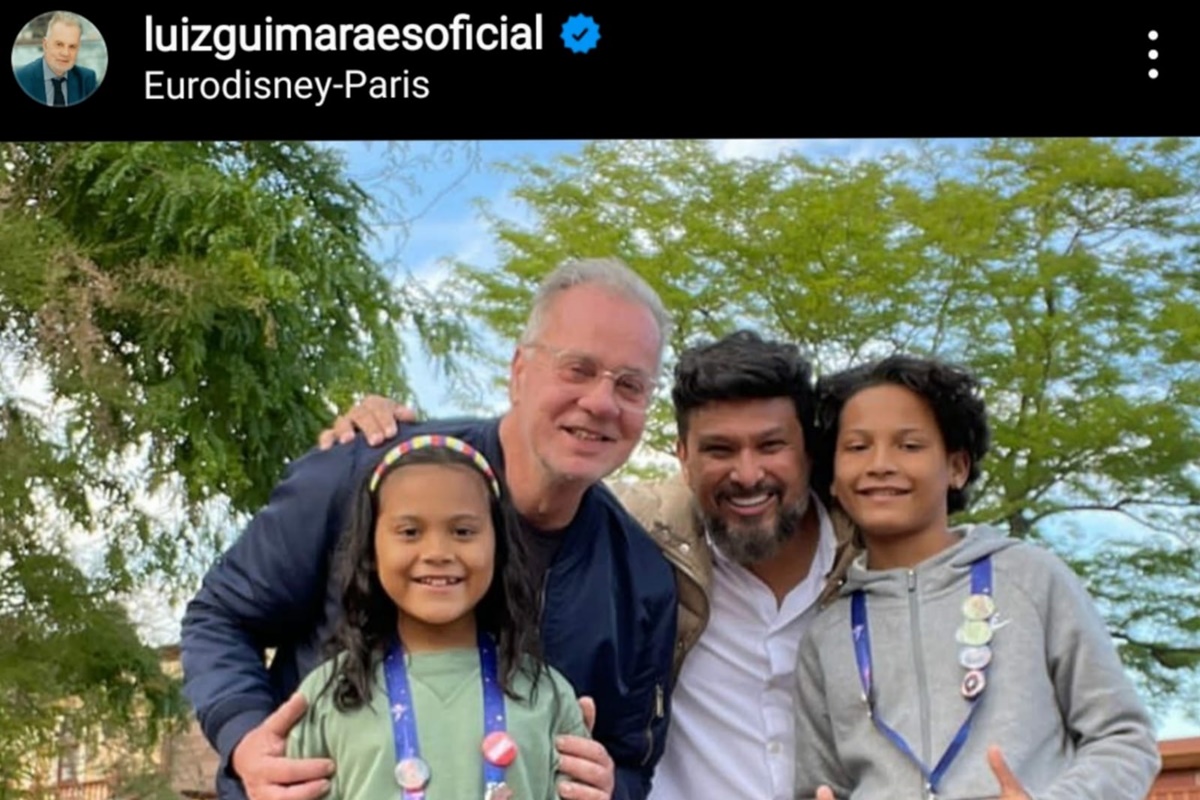 O ator da Globo com sua família nas redes sociai