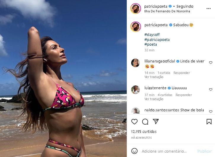 Patrícia Poeta expôs corpo escultural nas redes sociais ao surgir somente de biquíni (Foto: Reprodução)