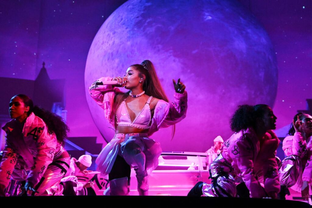 Ariana Grande será a aposta da Record para o especial musical da emissora