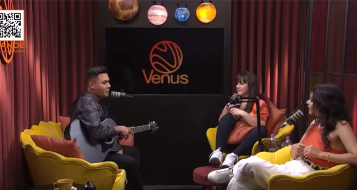 Felipe Araújo no podcast "Venus" (Foto Reprodução/Youtube)