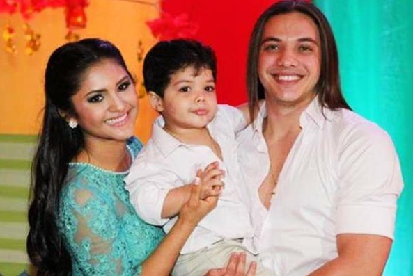 Mileide Mihaile ao lado de Wesley e do filho, enquanto os dois eram casados (Foto: Divulgação)