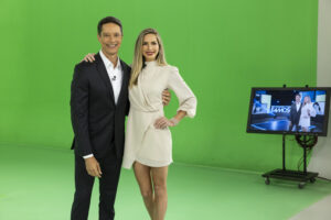 Sergio Aguiar e Mariana Weickert (Foto: Edu Moraes / Record TV)