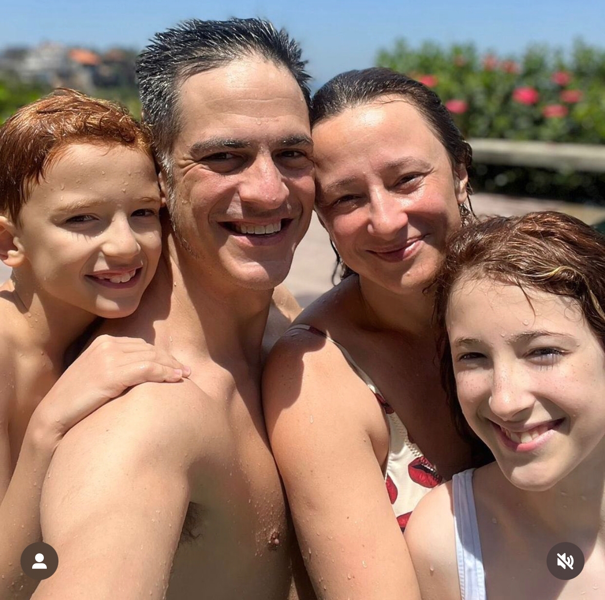 Matheus Solano curtindo a vida com os filhos e a esposa (Reprodução)