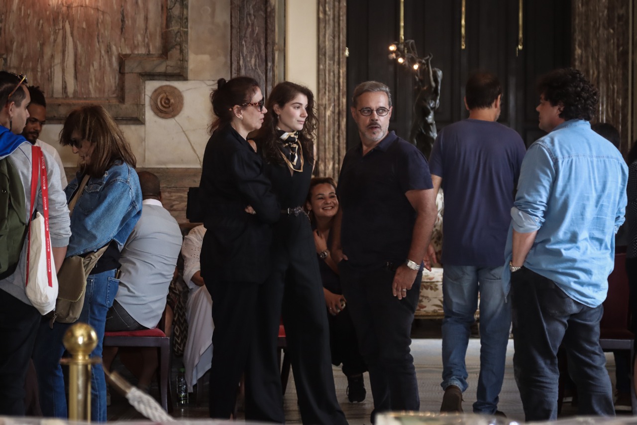 Famosos e amigos se reúnem no Theatro Municipal do Rio de Janeiro, para cerimônia de velório do ator Pedro Paulo Rangel, que faleceu aos 74 anos  - Foto Reprodução