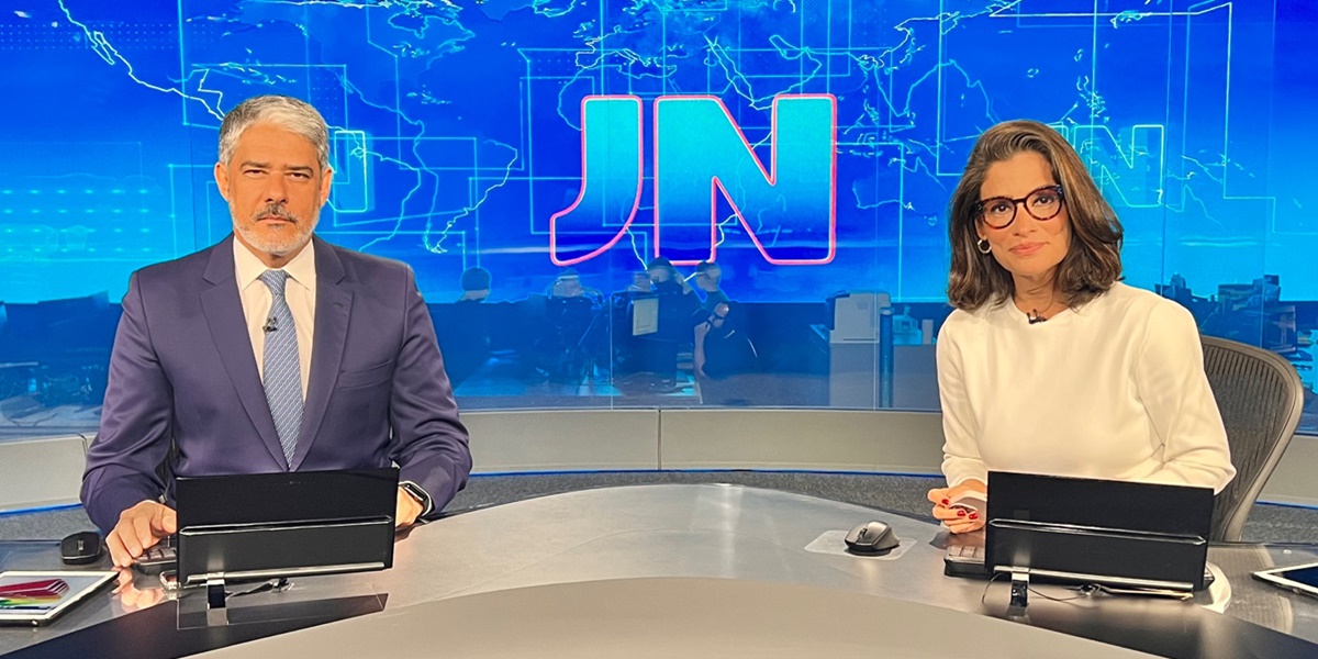 William Bonner e Renata Vasconcellos no Jornal Nacional (Foto: Divulgação / TV Globo)