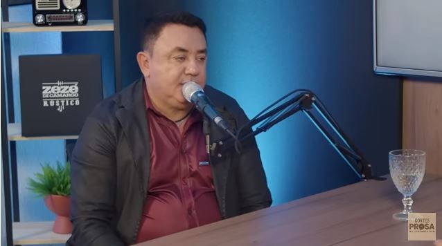 João Reis no Podcast Prosa Sertaneja. (Foto: Reprodução/ YouTube)