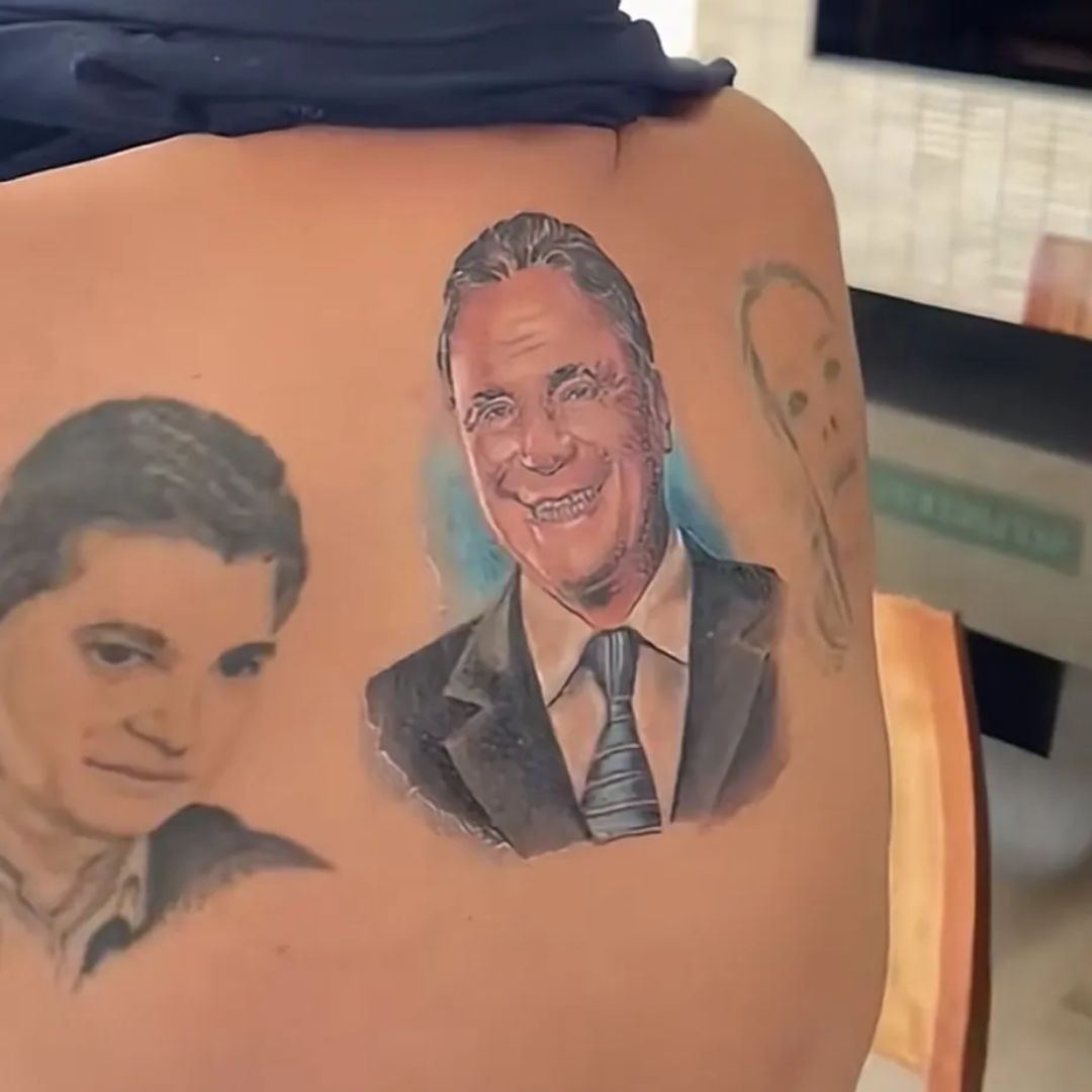 Jorge Kajuru tem tatuagens de três rostos nas costas (Reprodução - Instagram)