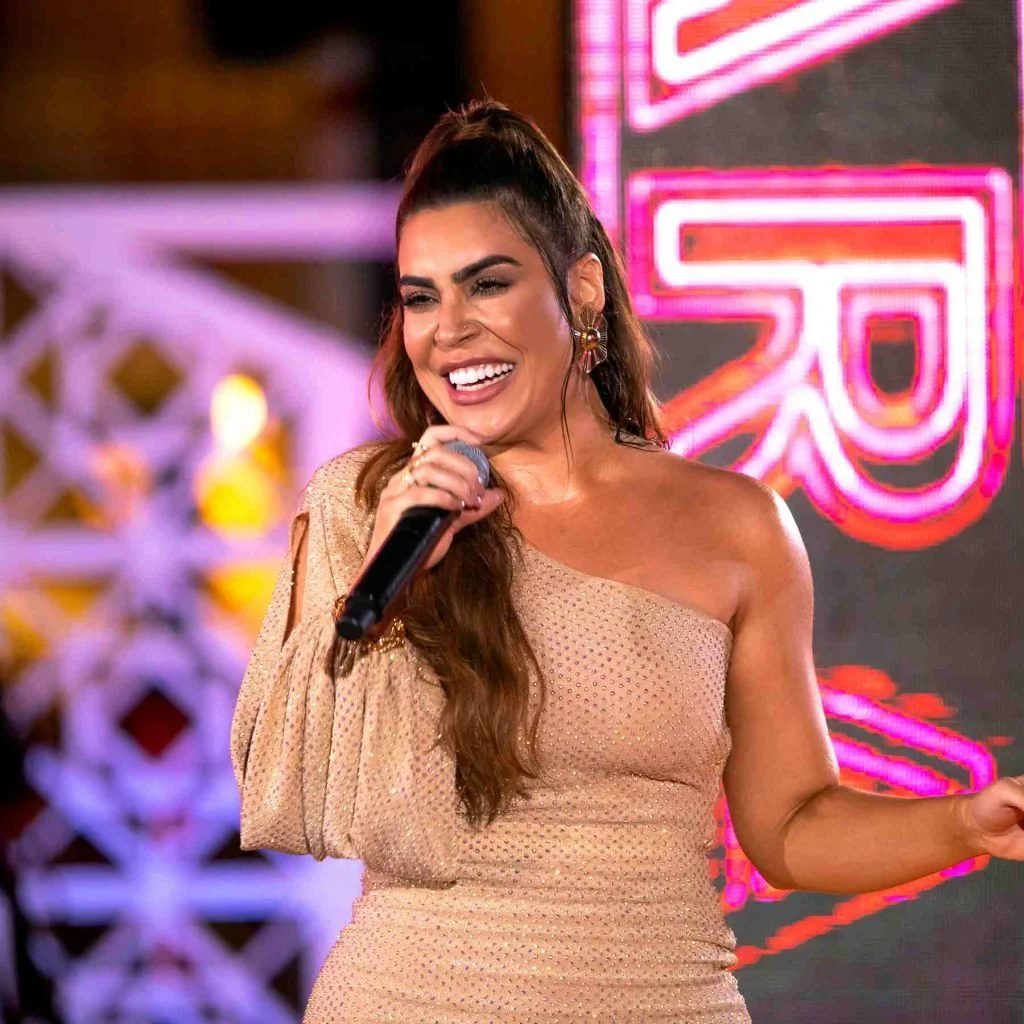 Naiara Azevedo rejeitada no BBB, sertaneja ganha este valor por um único show e prova verdade - Foto Reprodução