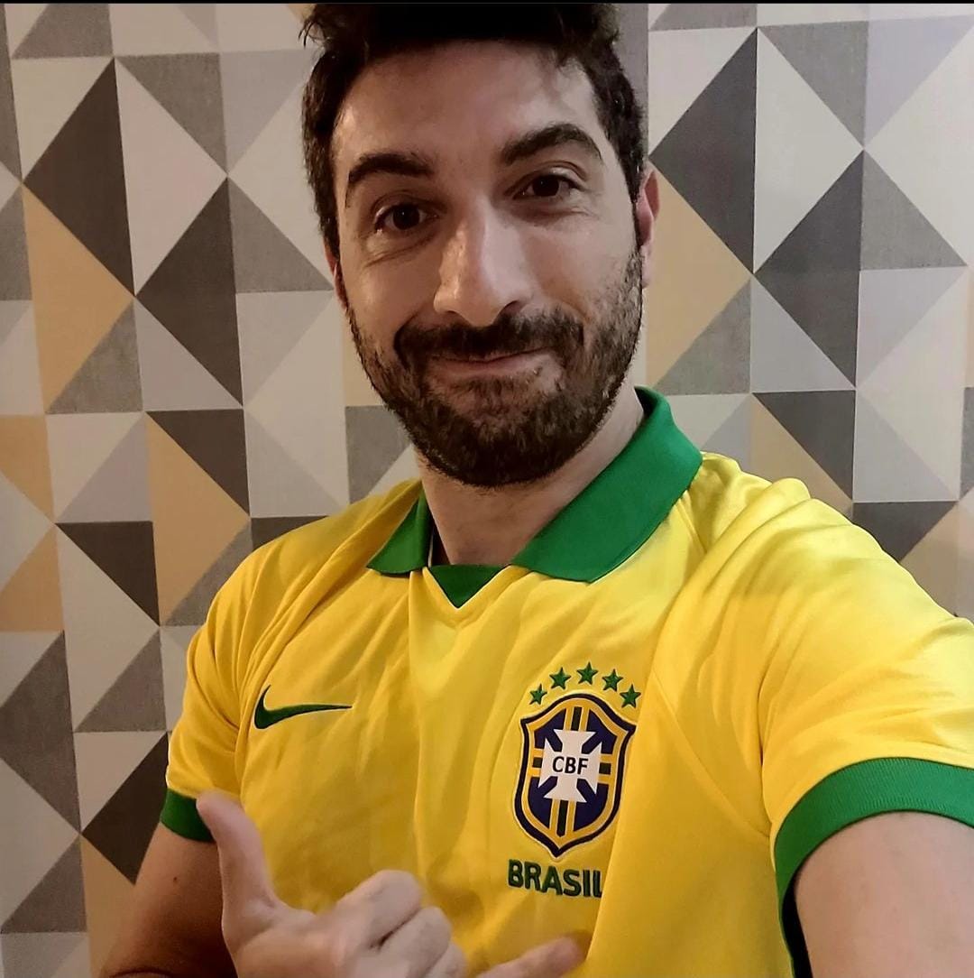 Victor Coelho em um dos jogos de Copa do Mundo (Foto: Reprodução/ Instagram/ Victor Coelho)