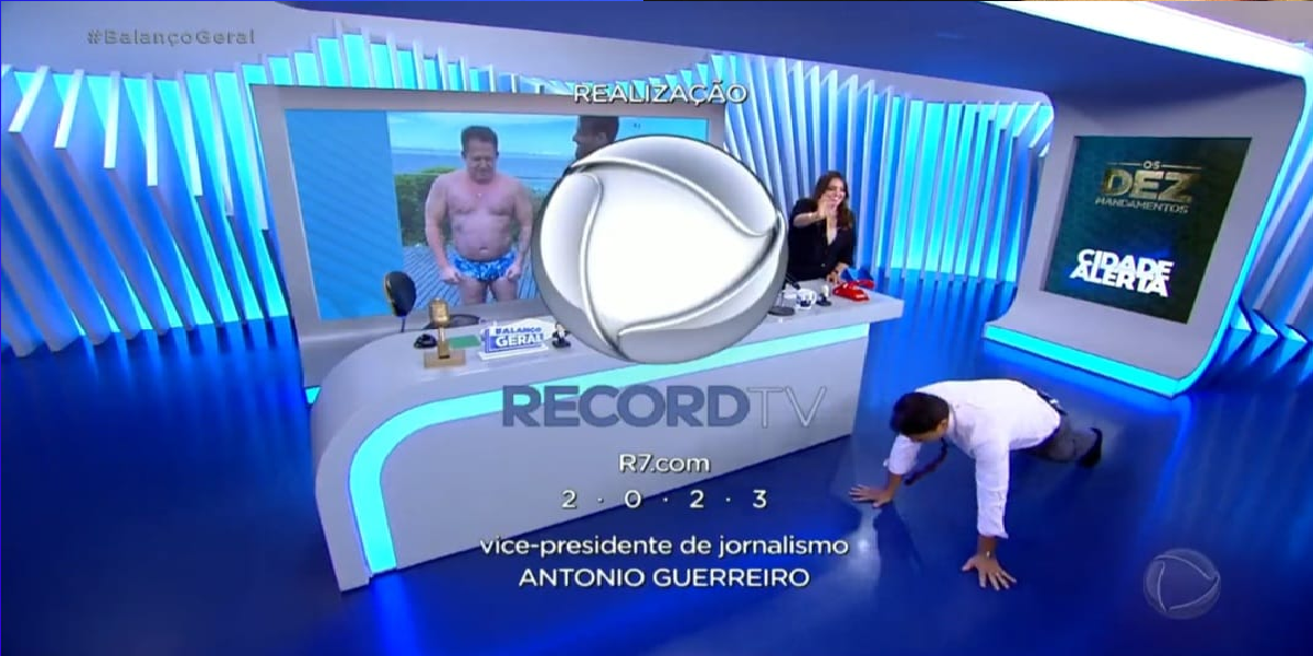 Record TV encerra programa com William Leite no chão (Foto: Divulgação)