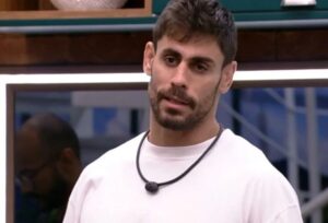 Antônio Cara de Sapato no BBB23; pugilista se irritou com fio dental sujo de Ricardo Camargo (Foto: Reprodução / Globoplay)