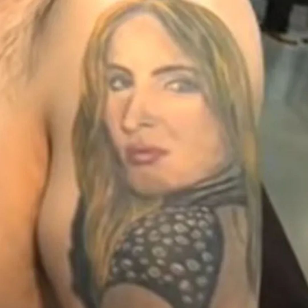 Claudia Leitte como tatuagem de Jorge Kajuru (Reprodução)