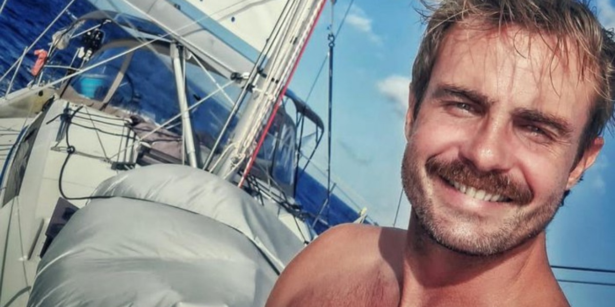 Max Fercondini deixou tudo para se aventurar no mar e por lá encontrou alguns perrengues (Foto: Reprodução/Instagram)