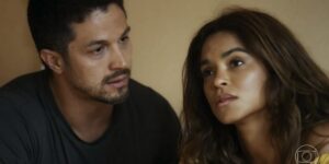 Oto e Brisa em cena da novela Travessia