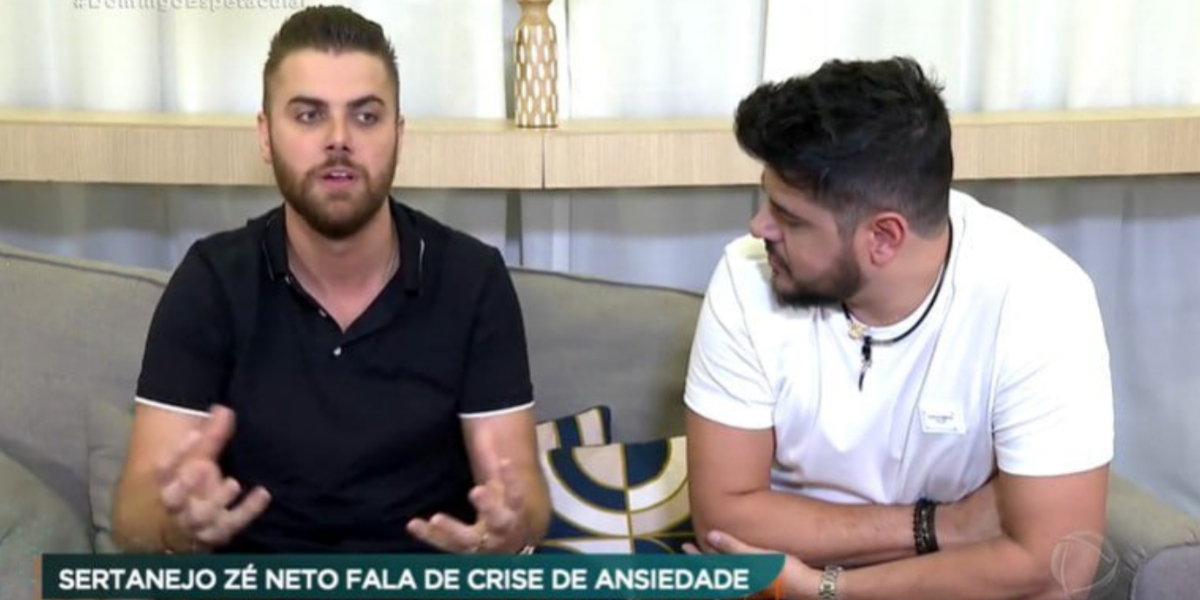 Zé Neto 'invade' live de Gusttavo Lima e diz: 'Quem tem que dar