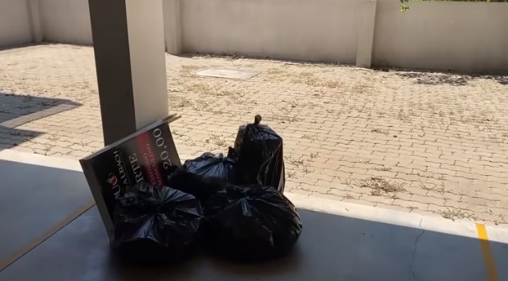 Andressa Urach divulga vídeo expondo que o seu ex-marido, Thiago Lopes, jogou suas coisas em um saco de lixo - Foto Reprodução YouTube