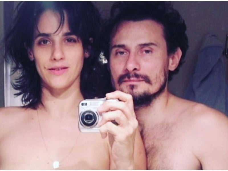 Ator de sucesso da novela "Mar do Sertão", da Globo, ator tem foto completamente pelado divulgada e se relaciona com bissexual  - Foto Reprodução Internet