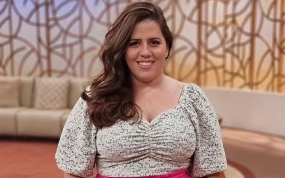 Durante o programa Encontro, Tati Machado é sincera e reclama sobre o que a Globo a fez passar - Foto Reprodução Internet