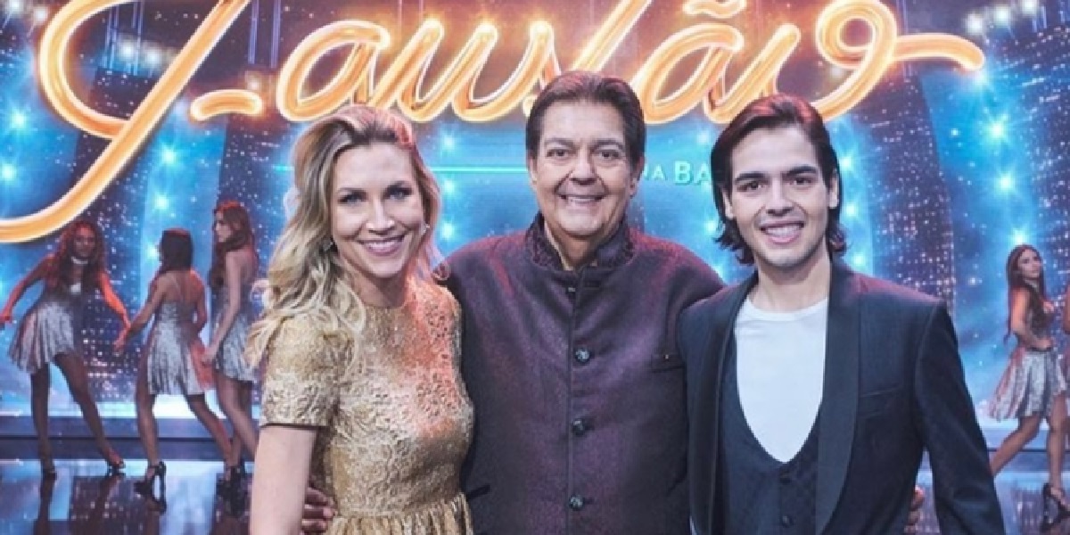 Anne Lottermann, Faustão e João Guilherme, no dia em que estrearam na Band (Foto: Divulgação)