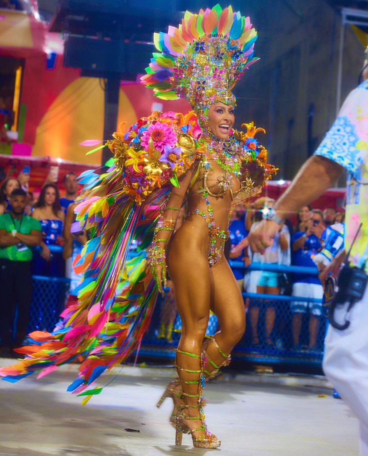 Sabrina Sato encanta com fantasia no Carnaval do Rio de Janeiro (Reprodução - Instagram)