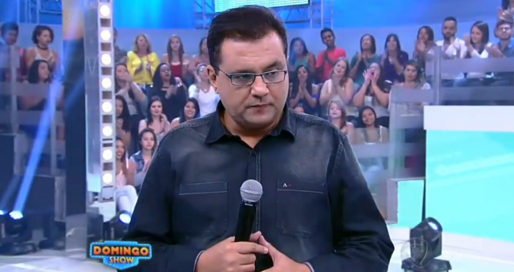 Sem pensar duas vezes, o apresentador da Record, Geraldo Luís, é sincero ao falar sobre o que pensa sobre grande nome da Band  - Foto Reprodução Record TV