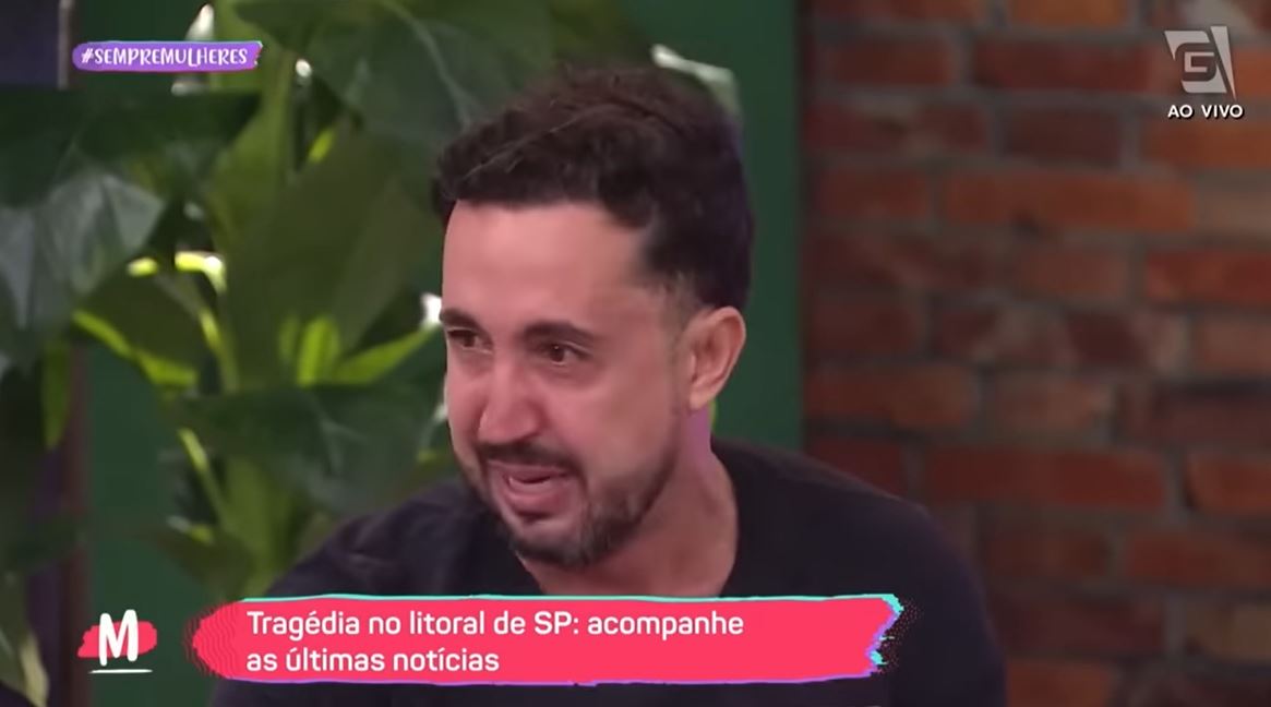 Thiago Rocha, ex Sonia Abrão, chora no Programa mulheres - Foto Reprodução